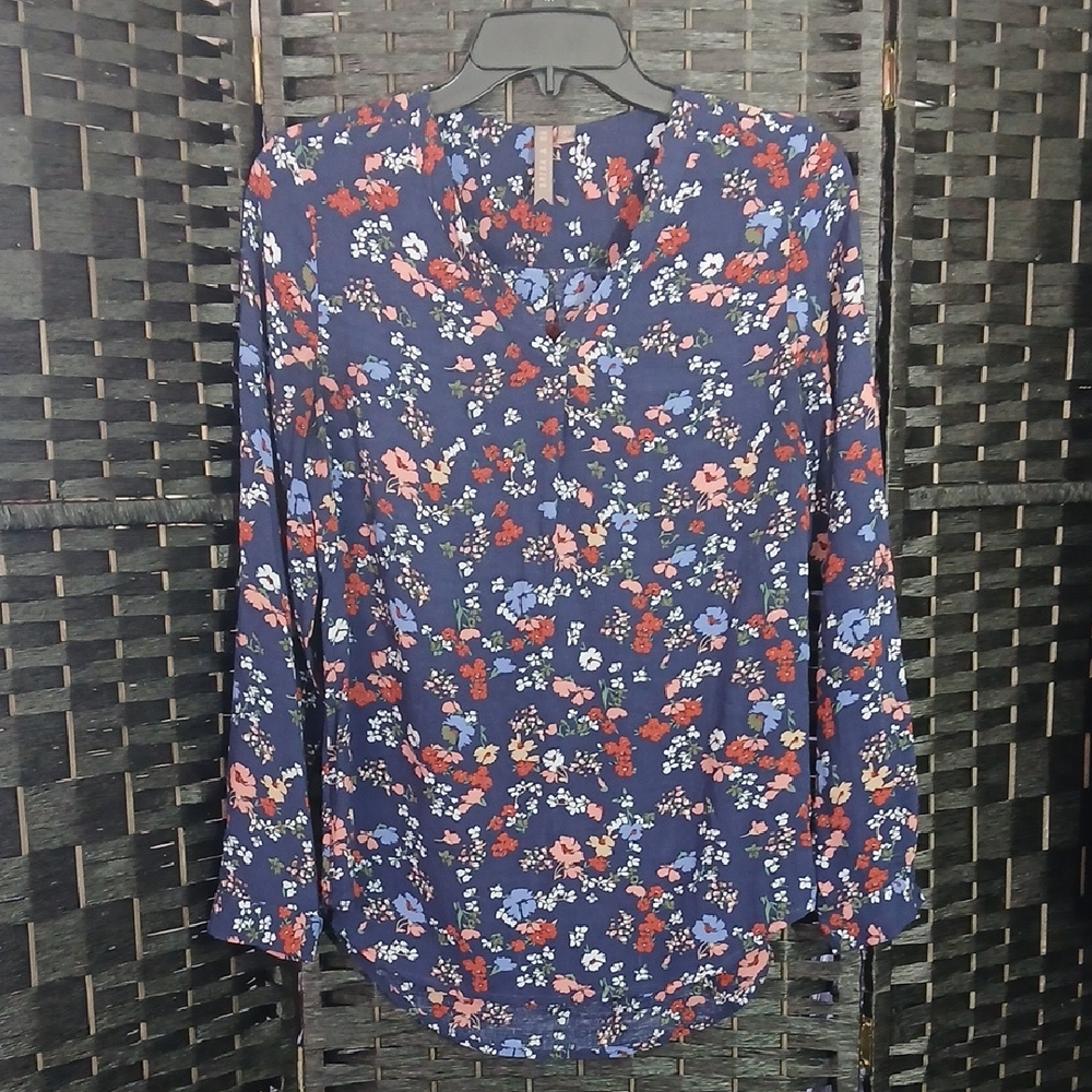 Brina & Em Long Sleeve Floral Blue V Neck  Women's Top SZ XS